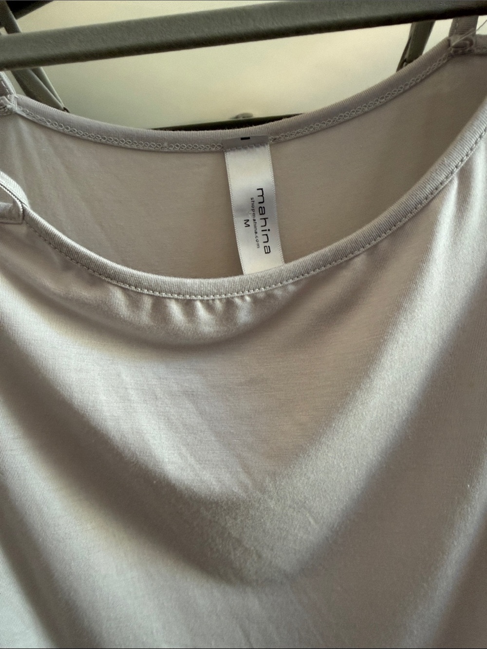 mahina Scoop Neck Short Sleeve Top in Light Gray